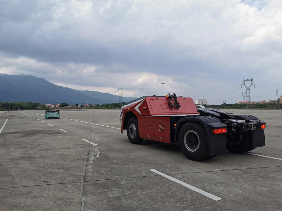 智慧港口自動駕駛牽引車測試。廈門市市場監(jiān)督管理局供圖