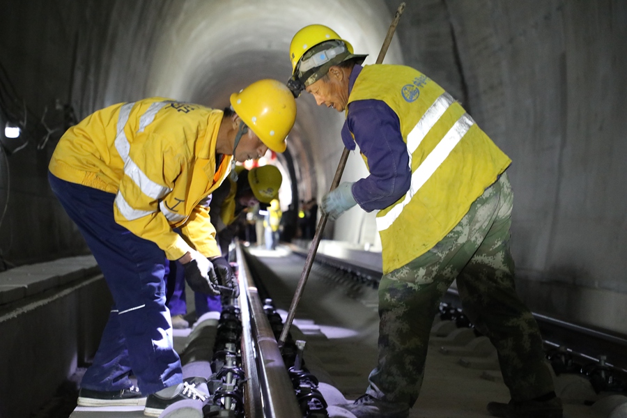 3、東起福建龍巖市新羅區(qū)，途經(jīng)上杭縣、武平縣進入廣東省，終到河源市龍川縣。陳霏滸 攝.JPG