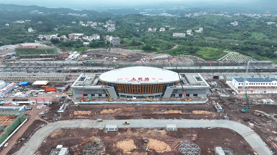 龍龍高鐵新建的上杭站。傅藝鵬攝