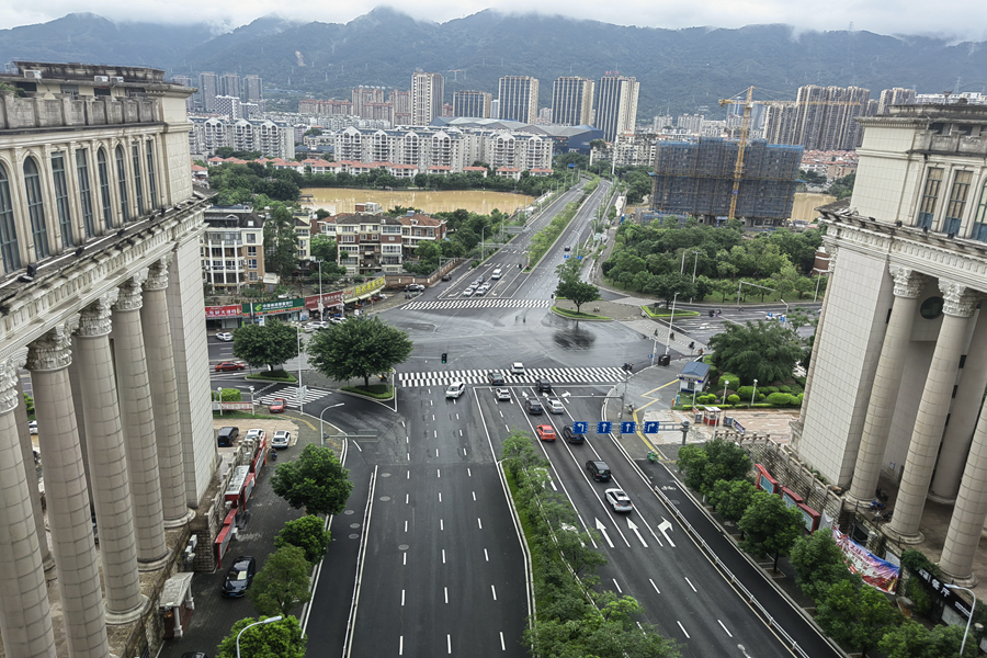 7月29日17時，福州市晉安區(qū)新店鎮(zhèn)通行順暢。楊雪蓮攝