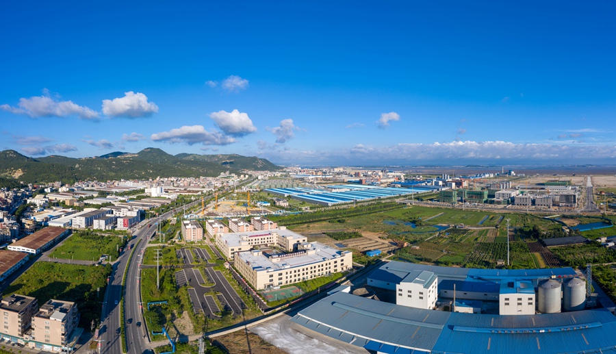 中印尼“兩國(guó)雙園”中國(guó)園俯瞰圖。福州新區(qū)元洪功能區(qū)管委會(huì)供圖