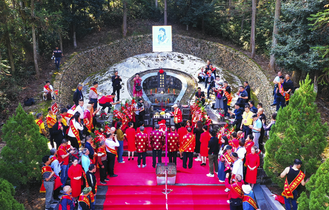 楊時宗親祭祀大典。梁憲輝攝