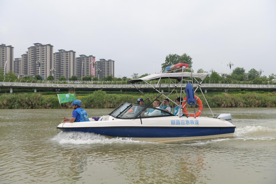 光澤縣、邵武市、順昌縣、延平區(qū)四縣（市、區(qū)）總河長聯(lián)合巡察富屯溪。魏佳供圖