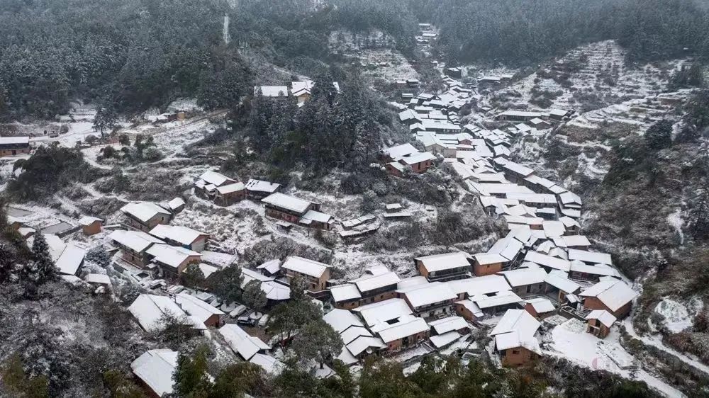 龍巖市長(zhǎng)汀縣丁屋嶺村。邱嘉瑞攝