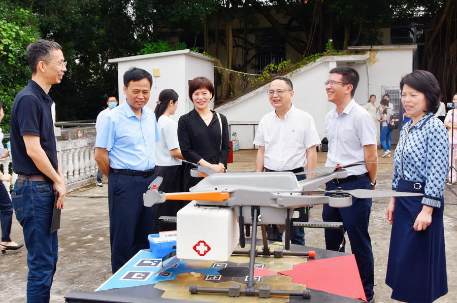 讓琴島“飛醫(yī)”更好為民服務。思明區(qū)衛(wèi)生健康局供圖