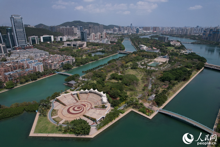 廈門城市會客廳——筼筜湖獲評全國美麗河湖優(yōu)秀案例。人民網(wǎng)記者 陳博攝