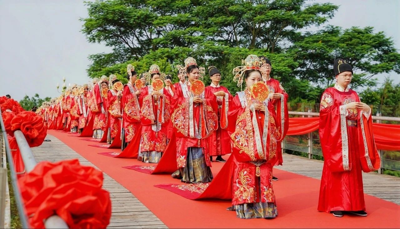 集體婚禮現(xiàn)場