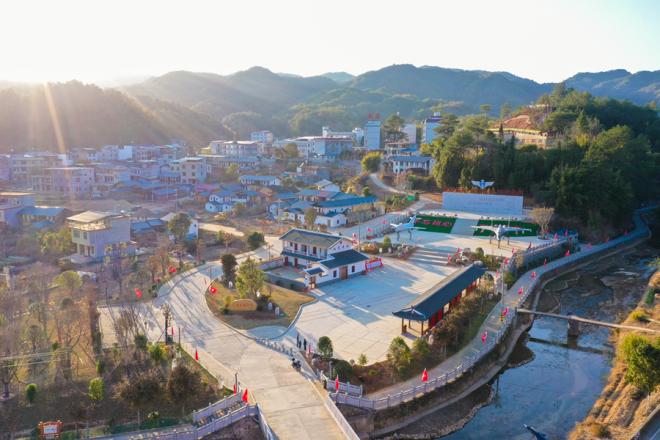 坐落于湘店鎮(zhèn)湘洋村的空軍主題公園。龍巖市委組織部供圖